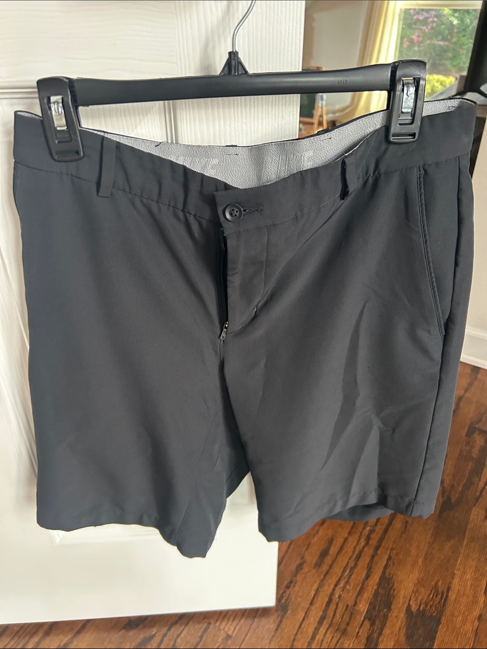 Men’s Nike golf shorts